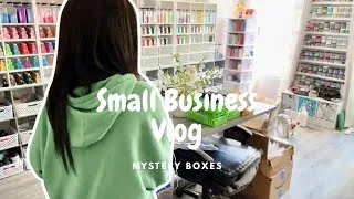 Thumbnail: SMALL BUSINESS STUDIO VLOG 16 | ORGANIZING MY NEW OFFICE | MYSTERY BOXES |MAKING SNOW GLOBE TUMBLERS