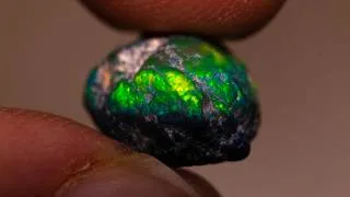Thumbnail: The Green Lantern Move Over, Here Comes The Greenest GEM!