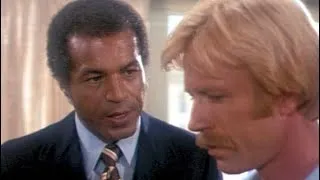 Thumbnail: Chuck Norris & Lloyd Haynes in Good Guys Wear Black