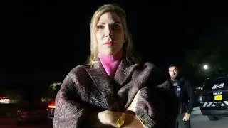 Thumbnail: Lady Tries Leaving Without Paying Her Bill
