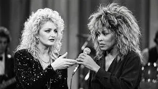 Thumbnail: Bonnie Tyler Handed Tina Turner the Mic — What She Sang Next Left the Whole Arena in Silence