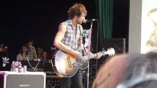 Thumbnail: Martin Johnson New Song