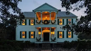 Thumbnail: Christmas at Cedar Grove