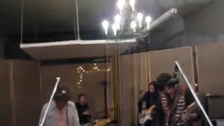 Thumbnail: The Raconteurs - Salute Your Solution