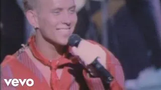 Thumbnail: Bros - It's a Jungle Out There (Live at Hammersmith Odeon '88)