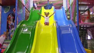 Thumbnail: Indoor Playground Family Park for Kids / Funny Types of Playground Area
