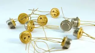Thumbnail: The Evolution of Computers: From Manual Switches to Transistors