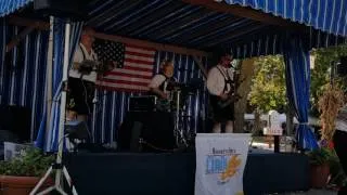 Thumbnail: Linda Lee, Wild Bill & Tommy Vale perform Polka Your Eye Out