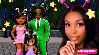 Thumbnail: We Became A REALISTIC ALIEN FAMILY in LifeTogether RP! ⭐ (Roblox Snapchat)