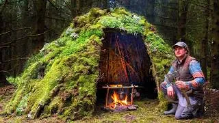 Thumbnail: 2 Days Alone: Building a Moss-Covered Survival Shelter