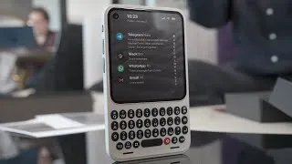 Thumbnail: Clicks Communicator Hands-On: Headphone Jack, MicroSD & Keyboard for $399!