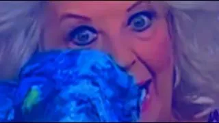 Thumbnail: PAULA DEANZ CLOSET