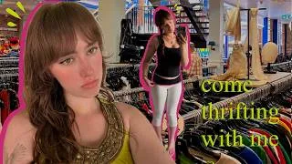 Thumbnail: come thrift with me!! (thrifting my pinterest board + early 00s & '90s finds)