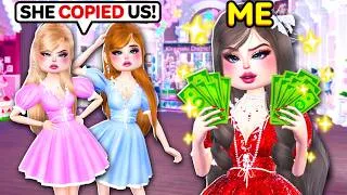 Thumbnail: I Copied These MEAN GIRLS But Made it RICH in Dress to Impress!