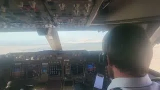Thumbnail: BOEING 747-400 LAND AT DUBAI AIRPORT. F/O  landed really nice. COCKPIT VIEW. 