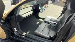Thumbnail: TESLA Robotaxi - Fauxbrotaxi? - up close and personal; it’s even worse in person 