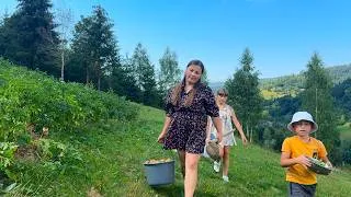 Thumbnail: Village Life in the Carpathians 🍄 Fresh Potatoes, Mushrooms and Outdoor Cooking