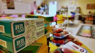 Thumbnail: This Georgia teacher won't let students go without school supplies