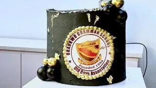 Thumbnail: Black Buttercream Cake Design