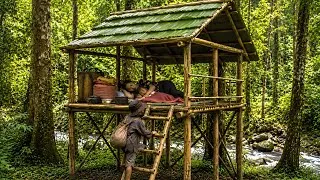 Thumbnail: The woman is working tirelessly to build her dream farm life.
