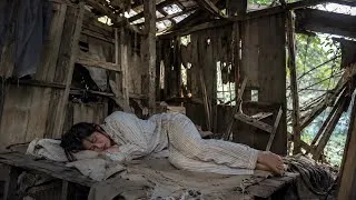 Thumbnail: The woman built a house out of bamboo, renovating the old house into a new one.