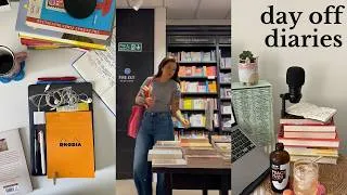 Thumbnail: chatty vlog: podcasting, buying gifts, book purchases & reading update