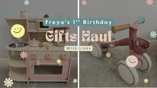 Thumbnail: What My One Year Old Got For Her Birthday UK