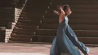 Thumbnail: Blue dress lady