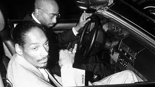 Thumbnail: 2Pac & Snoop Dogg - starin through my rear view