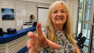 Thumbnail: 🔥KAREN ASSAULTS AUDITOR...THEN DIPS!