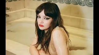 Thumbnail: Lauren Mayberry - Vicious Creature Acoustic EP