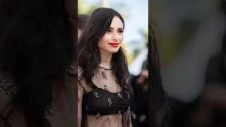 Thumbnail: Esther Abrami - Transmission