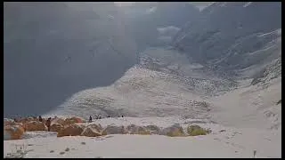 Thumbnail: Everest 2023 - death zone to summit