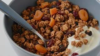 Thumbnail: The BEST Homemade Granola — Crunchy, Easy, Addictive!