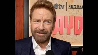 Thumbnail: Kenneth Branagh on MAYDAY, Ryan Reynolds & ’80s Buddy Movies | Red Carpet Interview