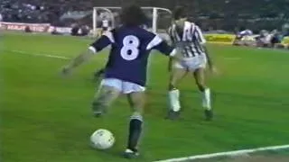 Thumbnail: Fernando Chalana vs Juventus (10.04.1985) O Pequeno Genial