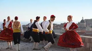 Thumbnail: AI can't create the feeling of autumn.Croatia can.