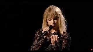 Thumbnail: Taylor Swift sings her exciting song Shake it Off in 4K