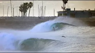 Thumbnail: Huge swell hits Southern California