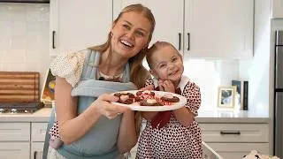 Thumbnail: The Bella and Story Baking Show! *Valentine Red Velvet Cookies*