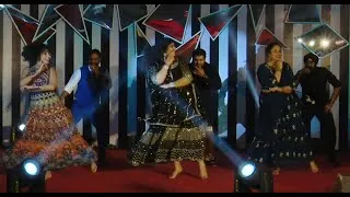 Thumbnail: Palat x Diamond Da Challa x Badri Ki Dulhania | Groom's Friends and Family Sangeet Dance | Dancamaze