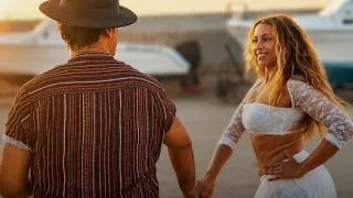 Thumbnail: BAD BUNNY - BAILE INoLVIDABLE | Salsa Dance by Daniel Rosas & Elisabel Arnelas