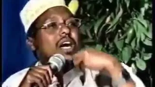 Thumbnail: Soomaalida inta ay caqiiqdan qabiilka ah ka xorobayso iyana dulliga way ku jirayaan.