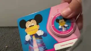 Thumbnail: unboxing disney discs