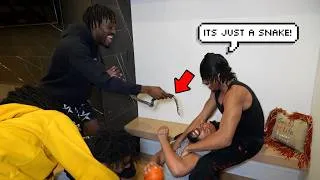Thumbnail: I Put A Snake On Him!