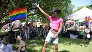 Thumbnail: I Was Gay For A Day!