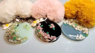 Thumbnail: How to Make Stunning Epoxy Resin Keychains with Gold Foil and Roses!