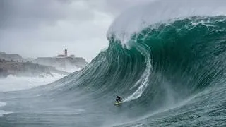 Thumbnail: The Hunt for the 100-Foot Wave