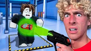 Thumbnail: WORKING AT A ROBLOX AIRPORT.. 