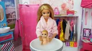 Thumbnail: Barbie Doll Baby Morning in a pink Barbie's Bedroom. Barbie Video.
